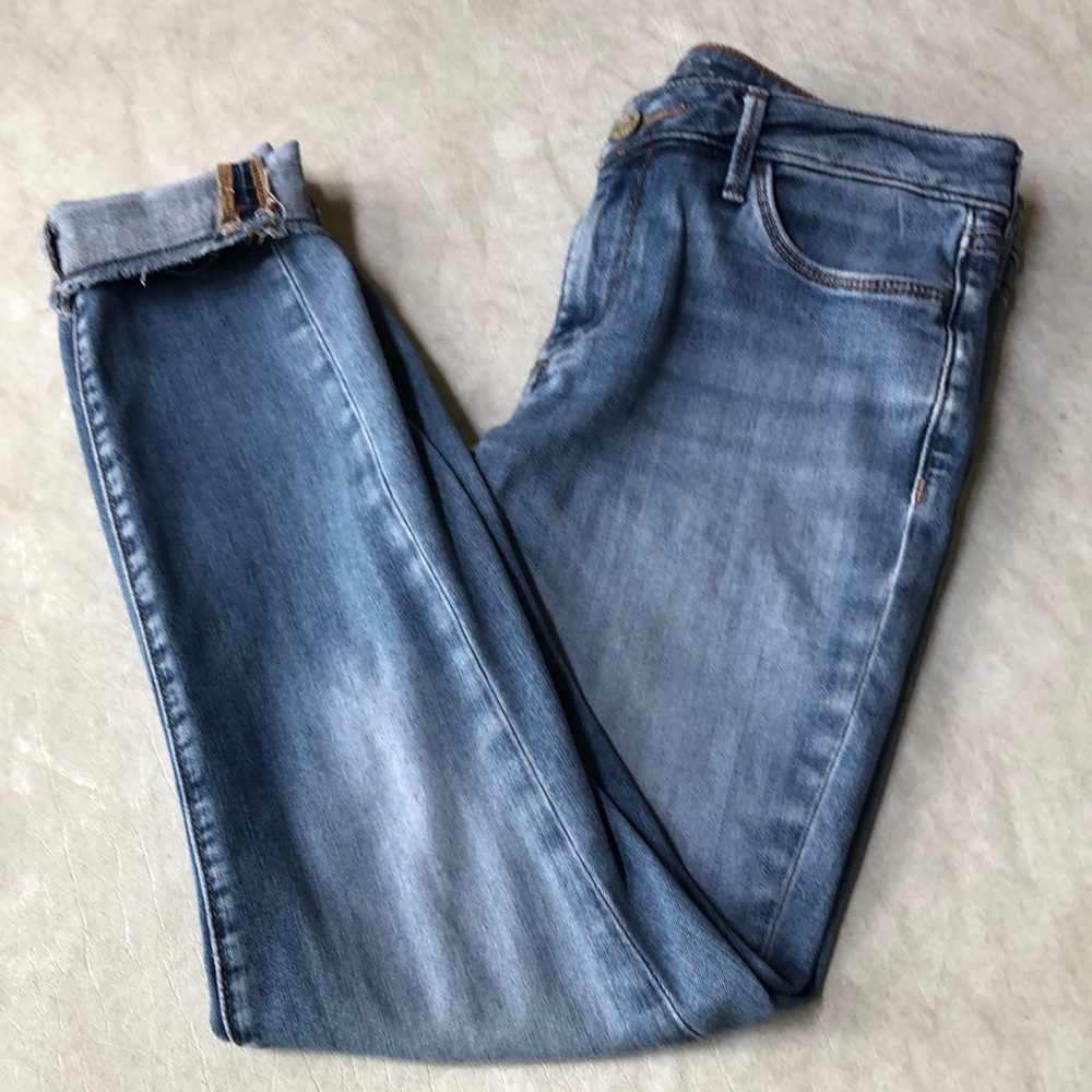Eddie Bauer Woman’s Blue Washed Raw Hem Stretch Skinny Jeans Size 4